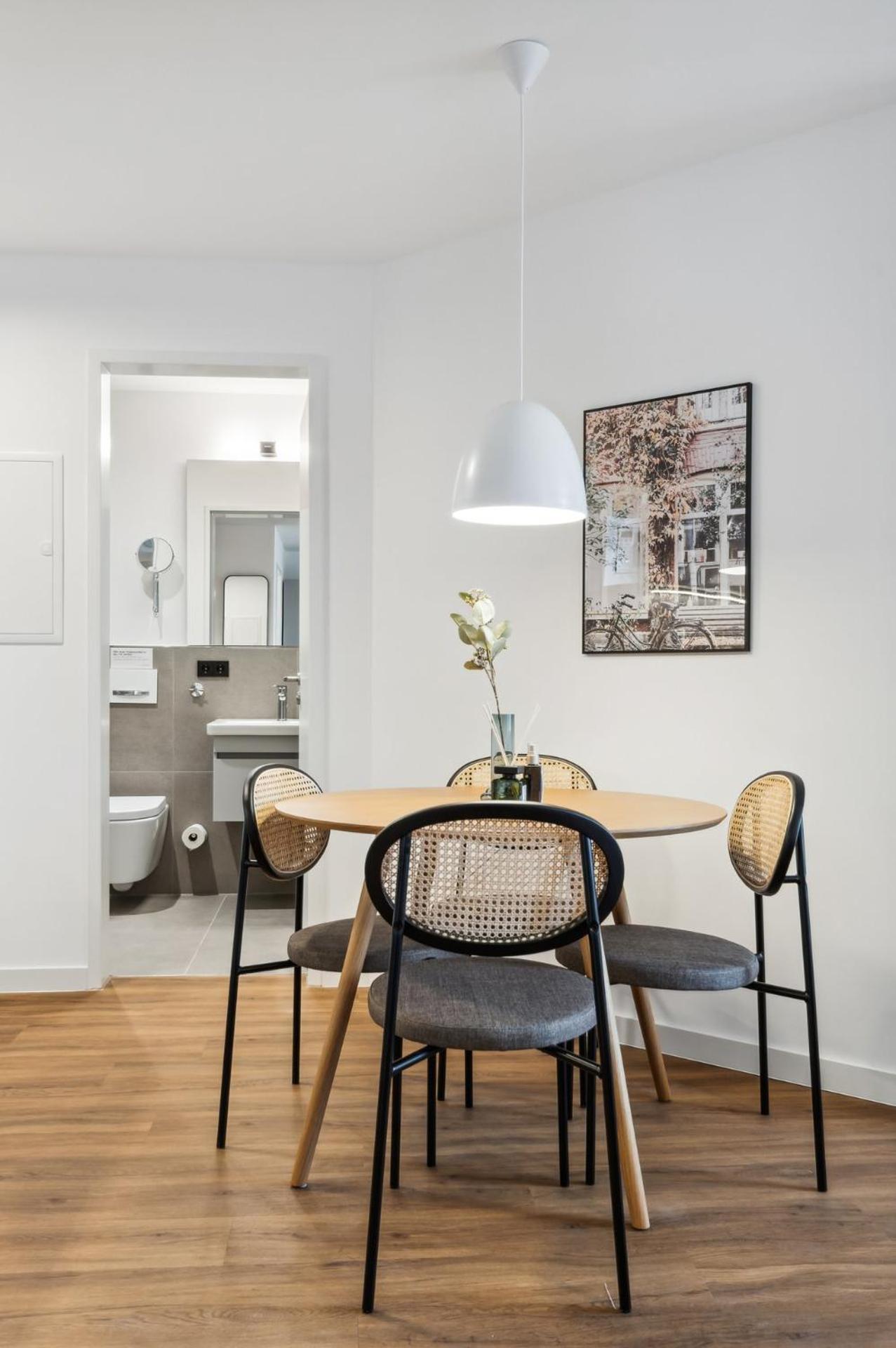 Limehome Oberhausen Paul-Reusch-Str חדר תמונה